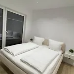 Apartment Moderne Mit Balkon & Parkplatz In Soehlde *