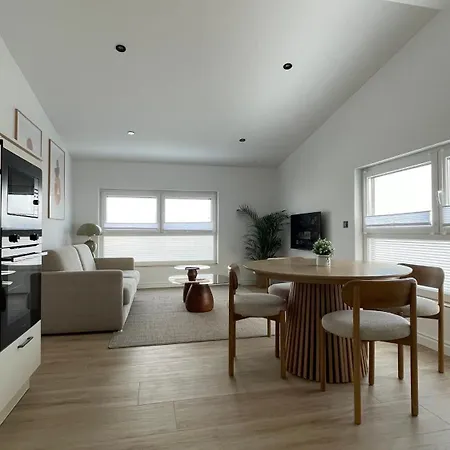 Moderne Und Helle In Soehlde *